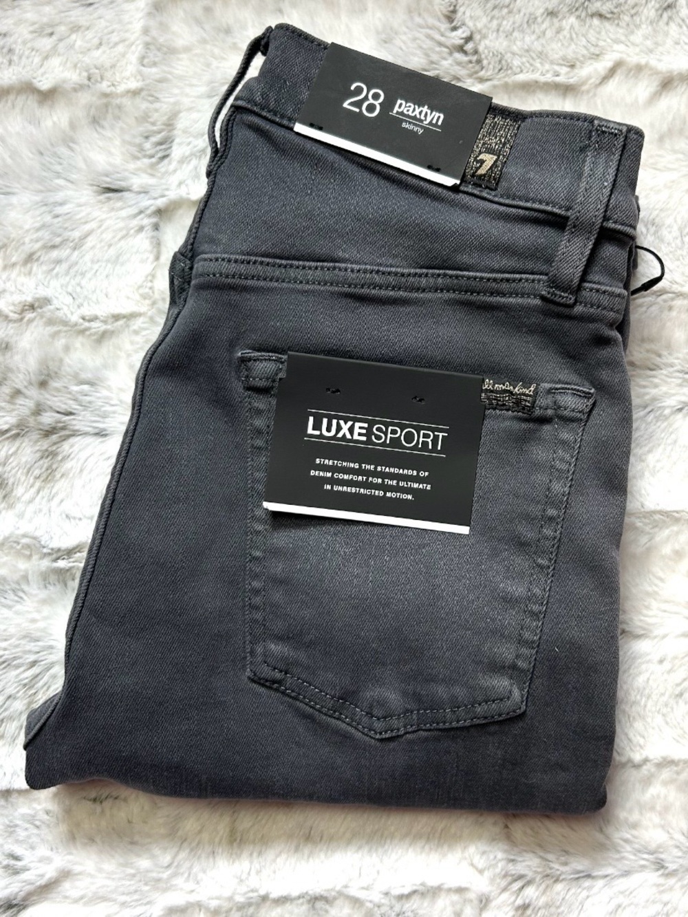 NWT 7 For All Mankind Paxtyn Luxe Sports Men’s Jeans Size 28
